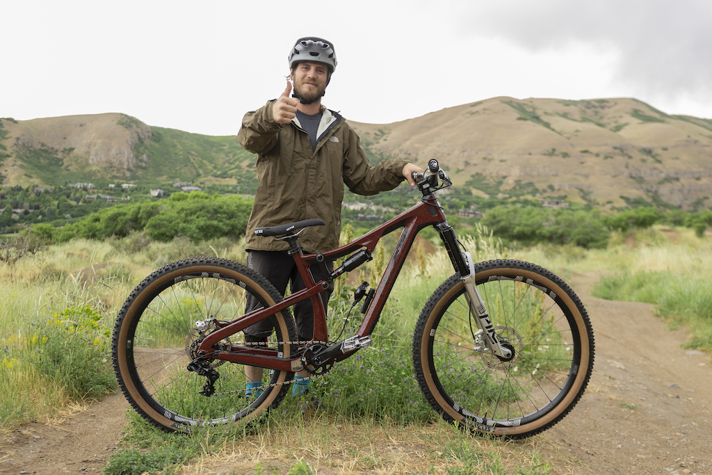 Bike Check: Kurtis Downs' Fezzari Signal Peak Slopestyle