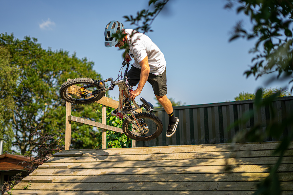 Video Powered by Pies with Elliott Heap Live To Ride Ep. 5 Pinkbike