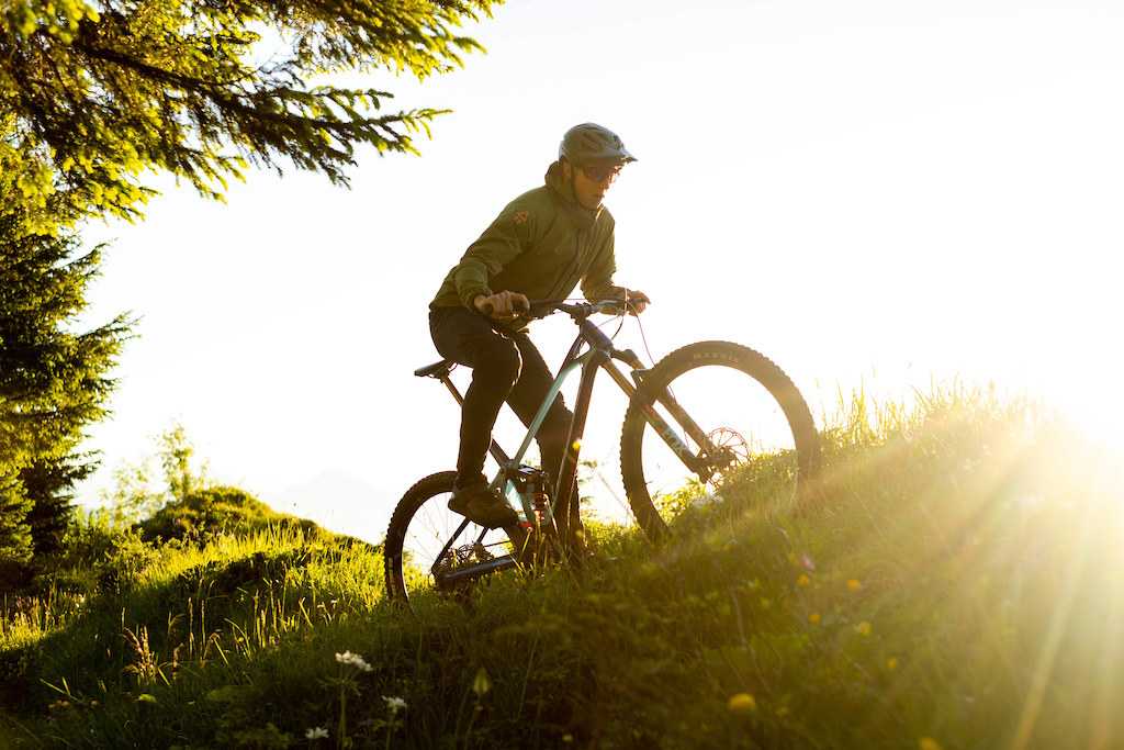 2020 Mondraker Superfoxy RR Review Photo Kifcat Shaperideshoot