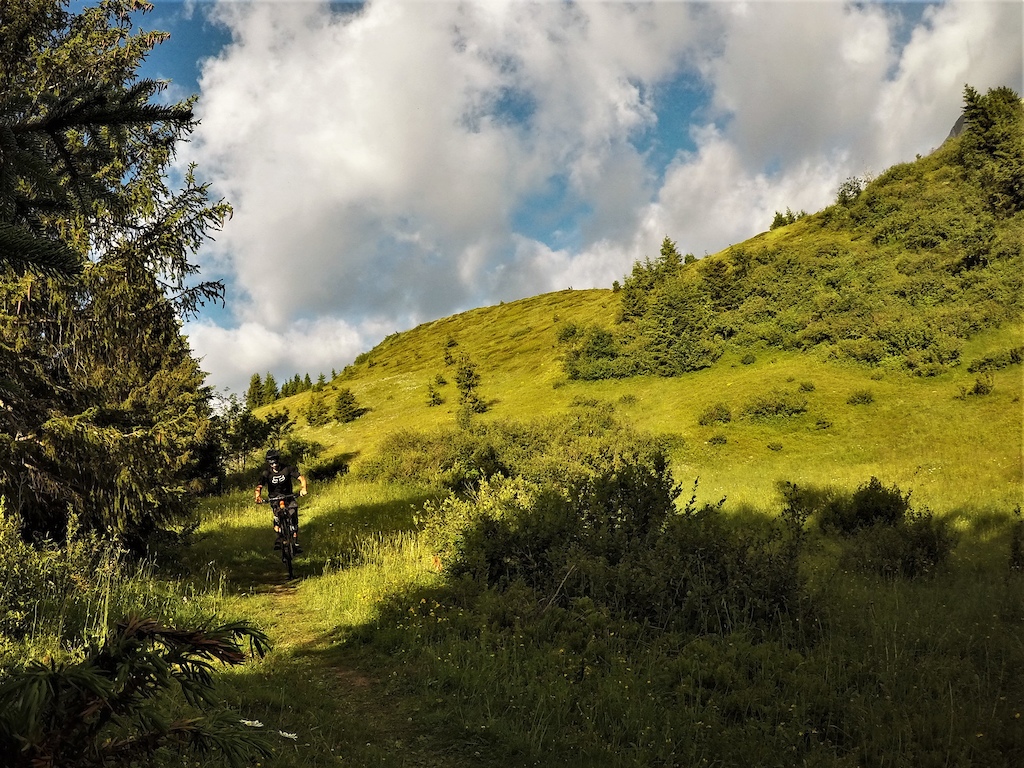 Aravis trail in french alps
