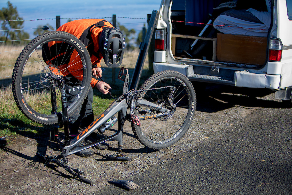 Video Fast And Loose Riding From Leo Housman As He Pushes Har