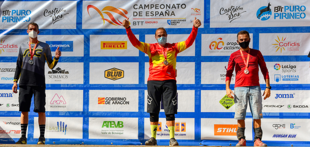 M40B podium