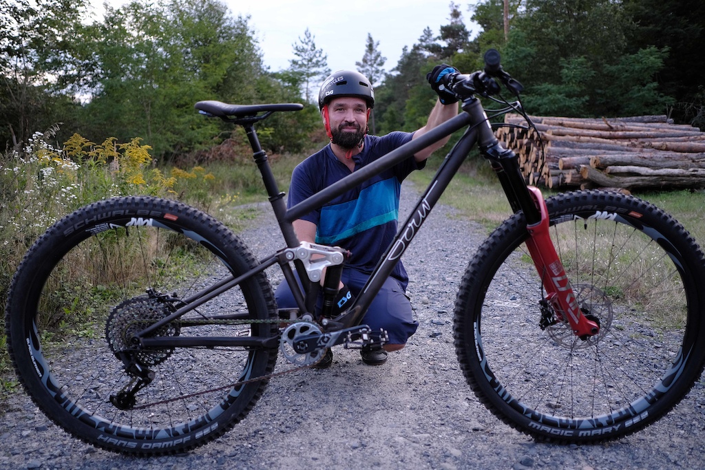 Chromoly is back ! :) 
PROTOTYPE 
Sour Bicycles Fully