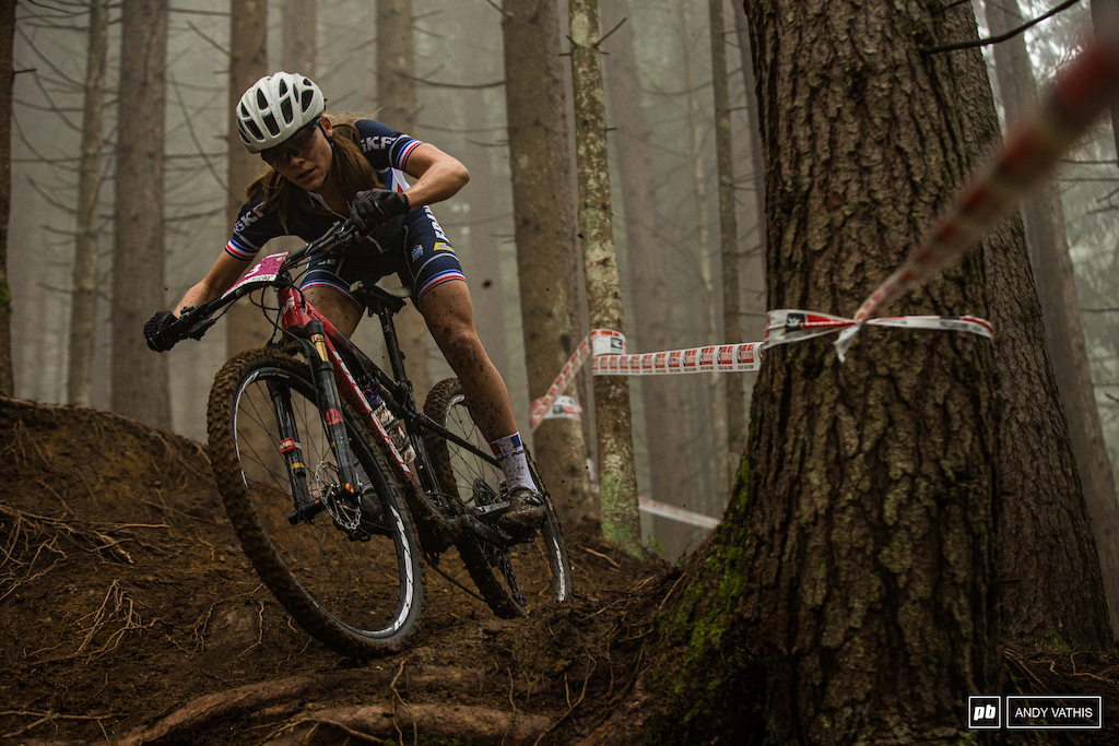 Loana Lecomte came out swinging and never looked back. The gap was just over a minute when she crossed the line.
