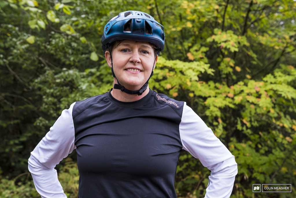 Heather Van Valkenverg modeling some choice MTB apparel in Post Canyon