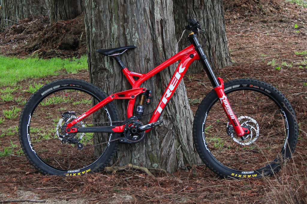Ethan Dent-Hardy's rig from the DVS One Pure Downhill Team
