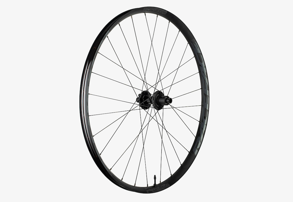 Race Face Announces Aeffect R Wheel, Trace Hub & Rear eMTB Aeffect