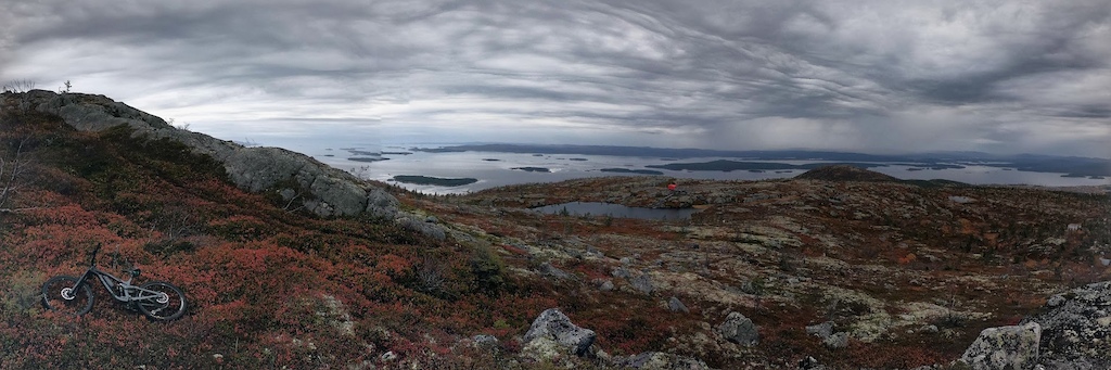 pan from the top of "Volosyanaya"hill to the Kandalaksha Bay of
White Sea
