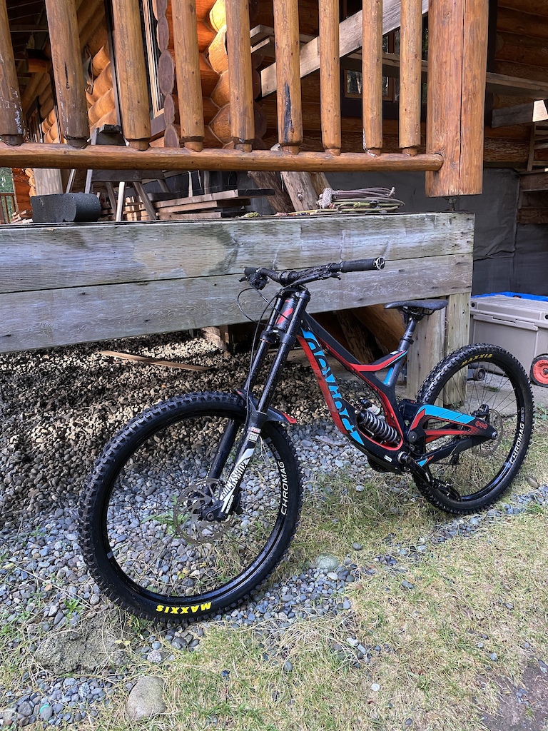 2017 Devinci Wilson Carbon