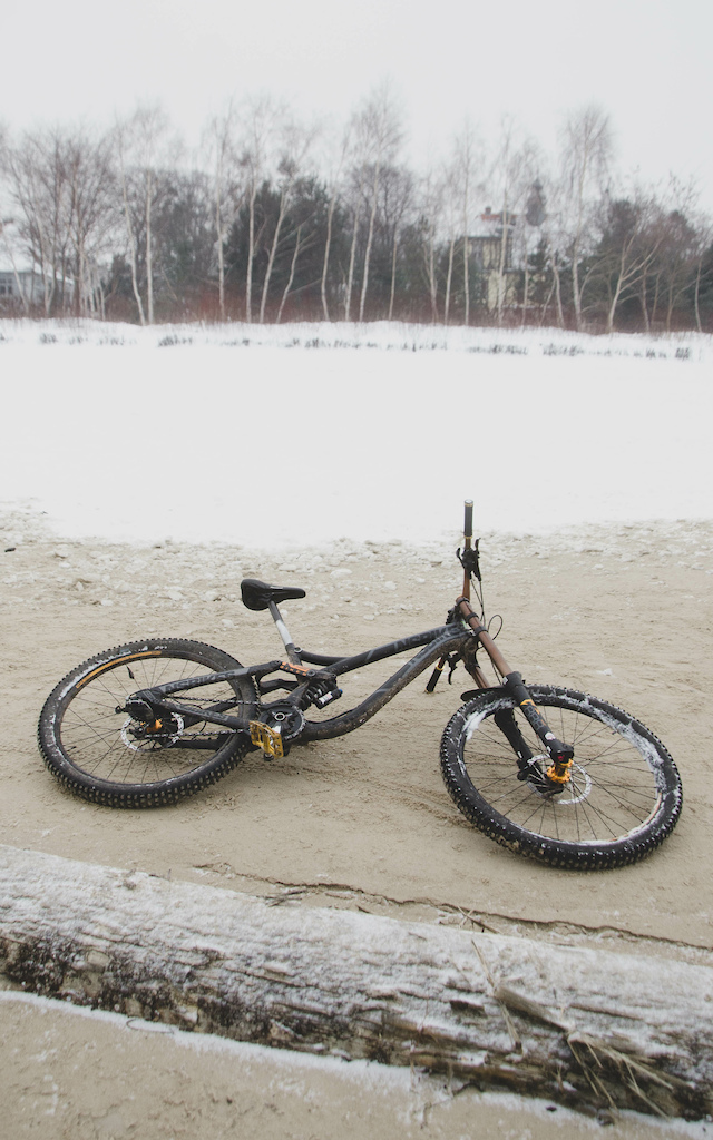Styczniowa plaża w Sopocie. Piach twardy niczym asfalt -5 stopni C