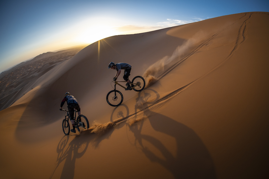 Shortly before Covid hit, I went out to the Sahara desert with Olly and Ben to answer that childhood question we've always asked ourselves. What would it be like to ride down massive sand dunes?