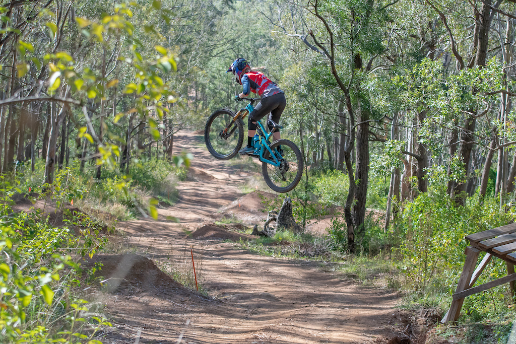 leanna curtis gapping some of the section of the the pro line trail at green valleys.
