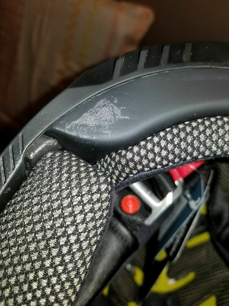 TLD D4 Brand new as received - glue ?