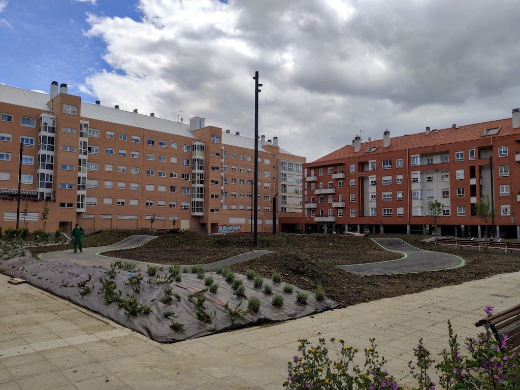 Vista lateral del pumptrack