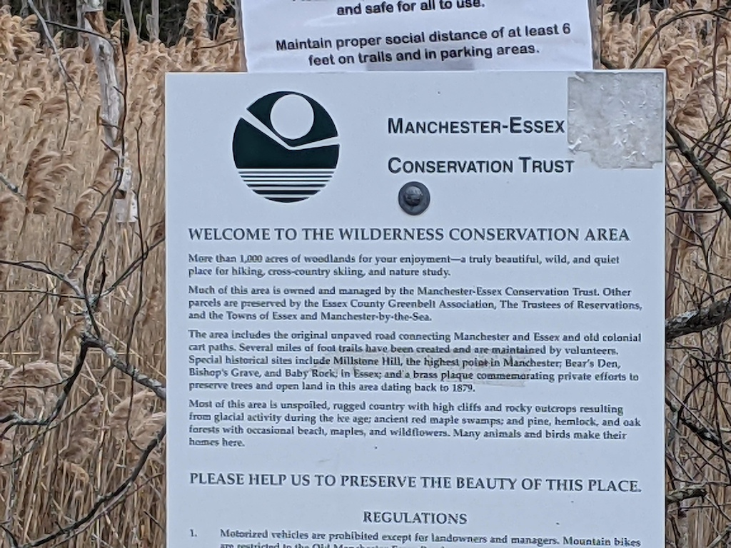 Entrance sign at the trailhead from the Pine Street side in Manchester, right next to the Rt. 128 southbound off-ramp.