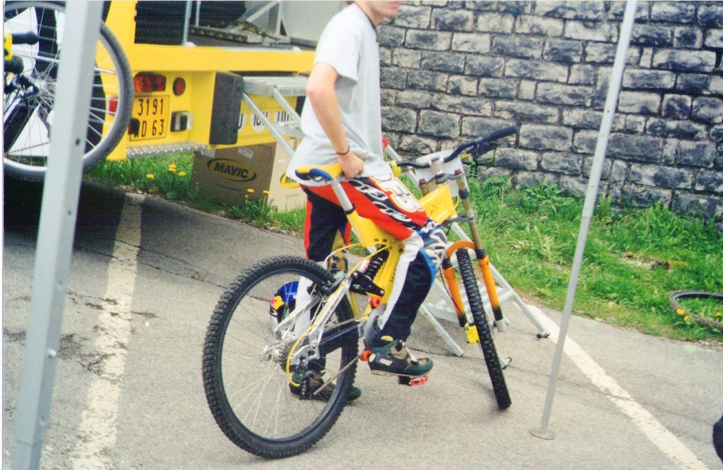 Intense 1997 M1    Nevegal  DH  Downhill