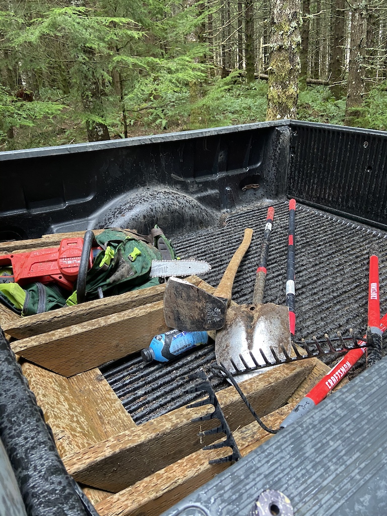 Rocks, roots an loam