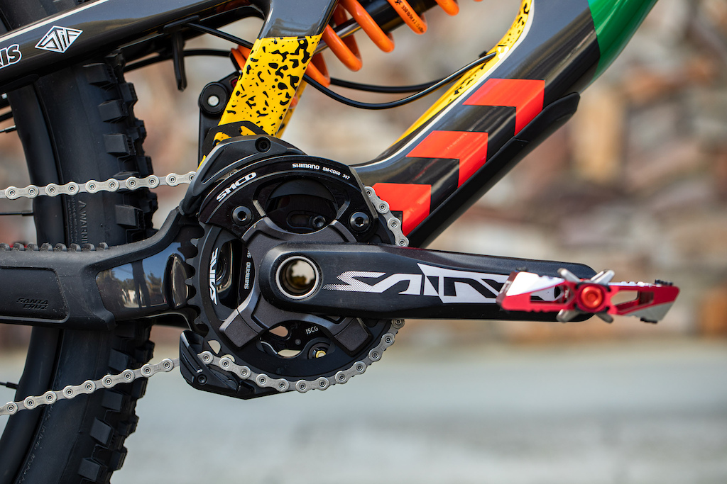 Greg Minnaar vs Luca Shaw vs Steve Peat: 3 Santa Cruz V10s Head to Head -  Pinkbike