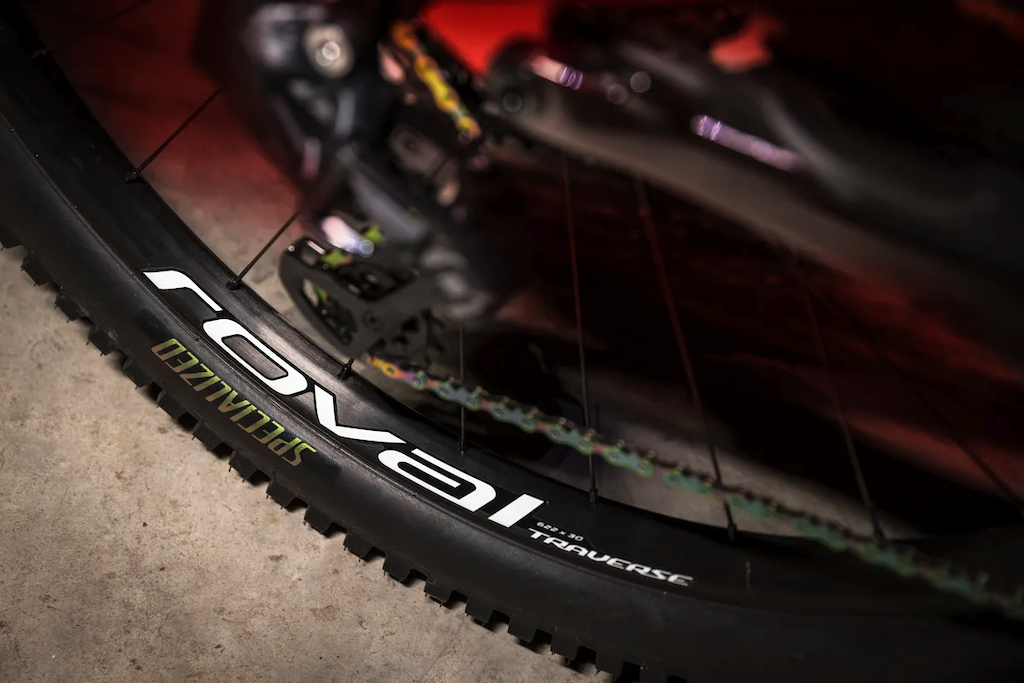 Roval Releases New $650 Traverse Alloy Wheelset - Pinkbike