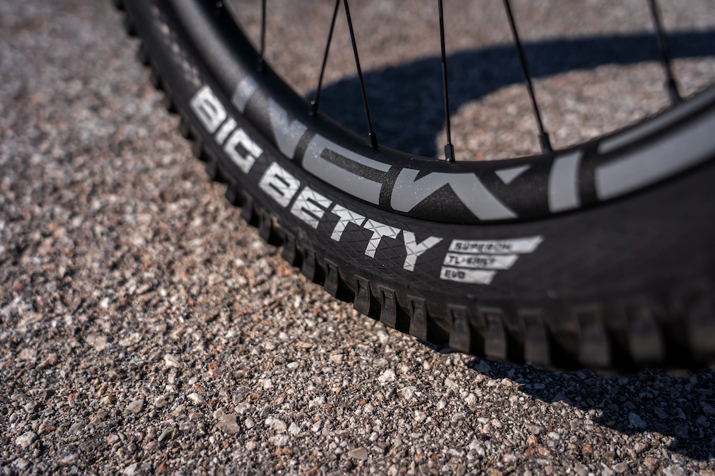 Camera D'Aria Specialized MNT MULLET PV TUBE 27.5/29×2.3-2.6 40mm Camera D'Aria Specialized MNT MULLET PV TUBE 27.5/29×2.3-2.6 40mm