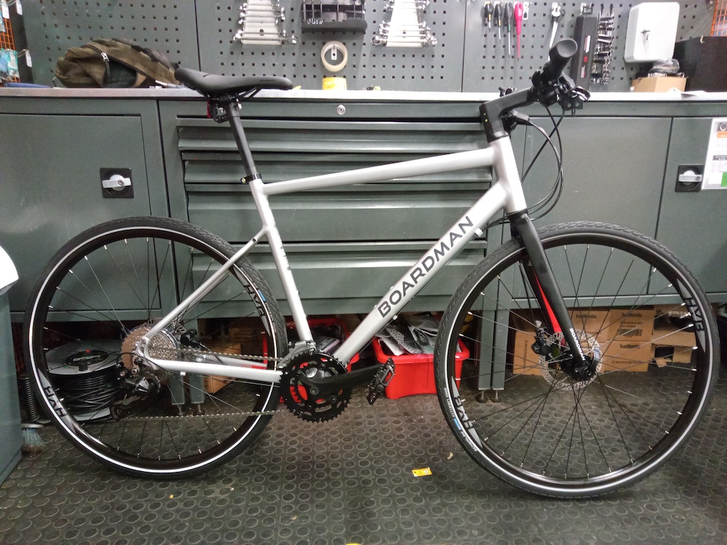 Boardman HYB 8.6 (2021 version)