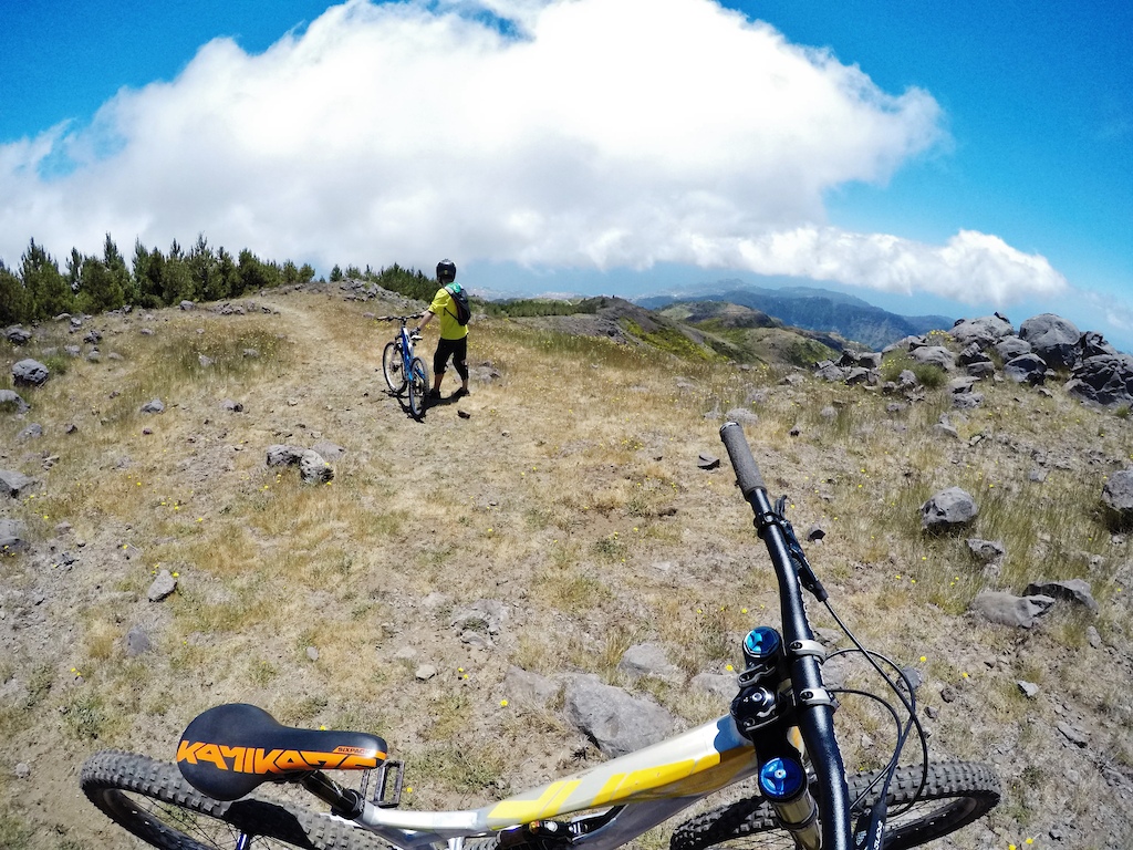 Ride from Pico do Cedro trail to Buxo trail, one of the best rides im madeira.