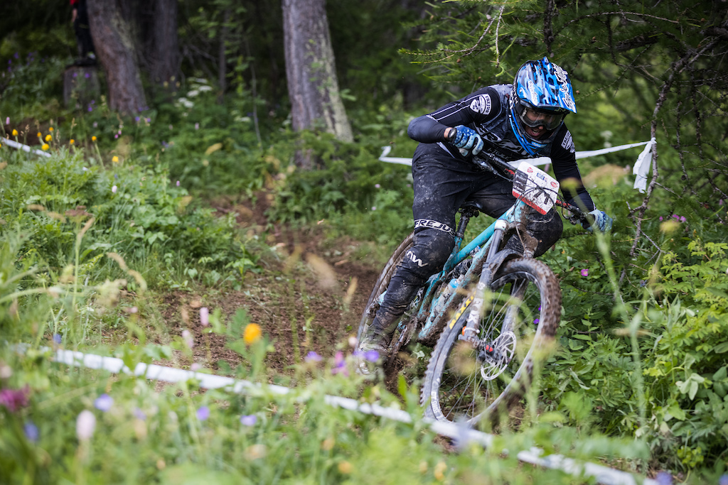 Lois Saibi full throttle in the last muddy stage of the week-end.