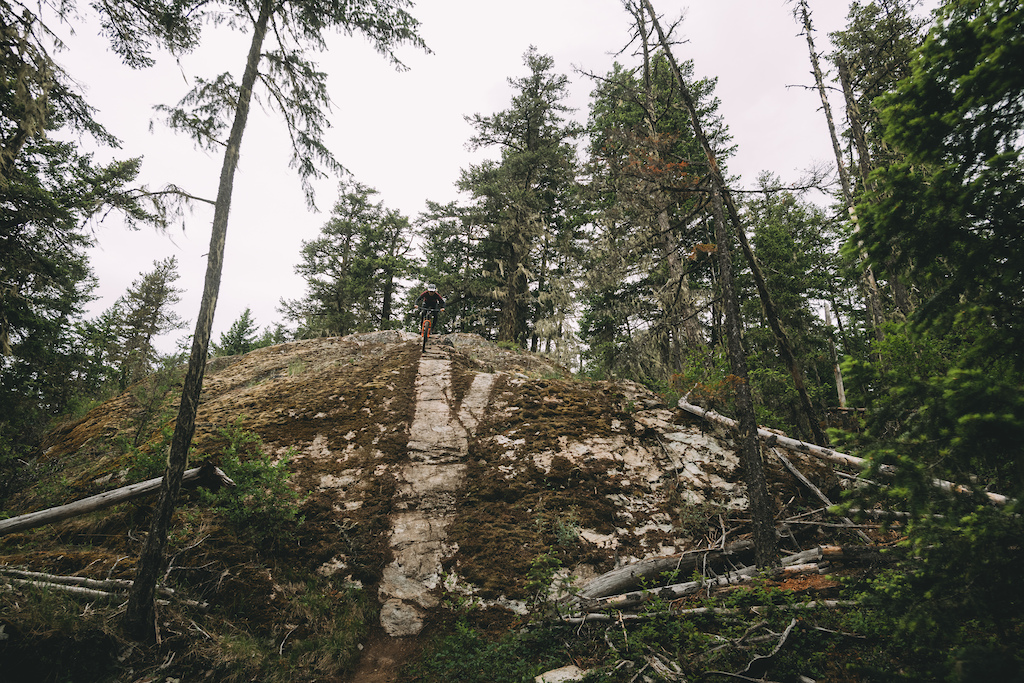 Lucy Vaneesteren rides an Altitude on her home trails in Squamish BC.