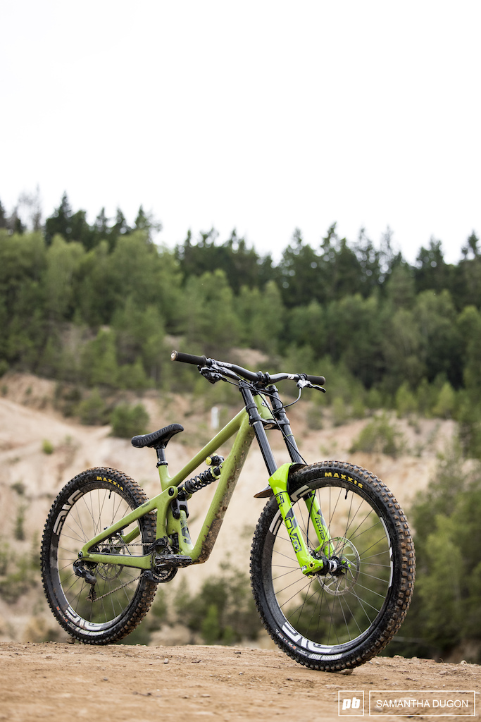 Yeti sale sb165 dh