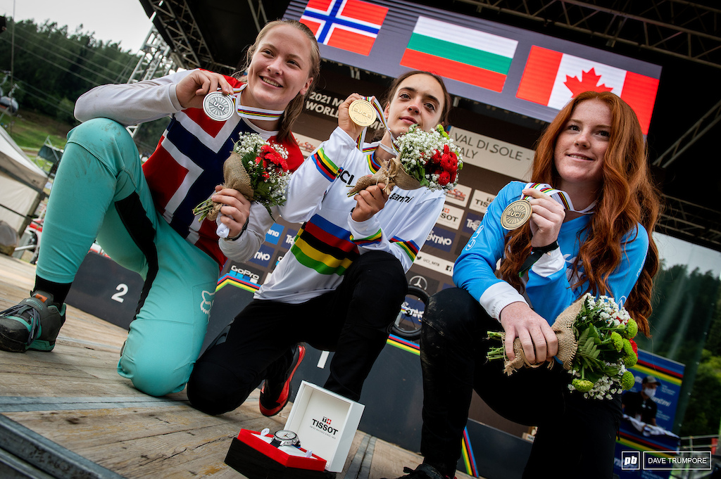 Izabela Yankova Kine Haugom Gracey Hemstreet with the gold silver and bronze medals for the Junior Women