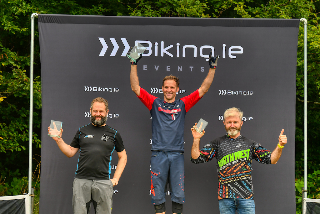 Veteran Men 40-49 podium