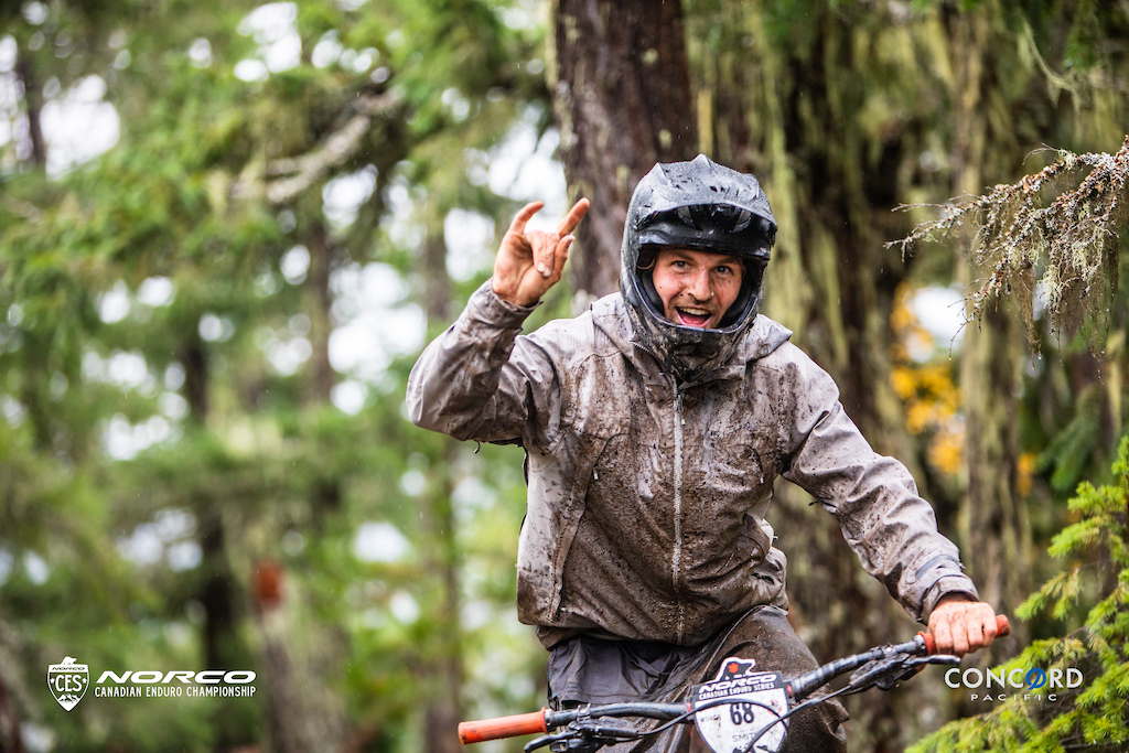 2021 CNES Whistler Photo Alex Jackson roamlndr Photo for use by Canadian Enduro Series only. Please purchase on Roots and Rain or contact photographer directly to arrange usage.
