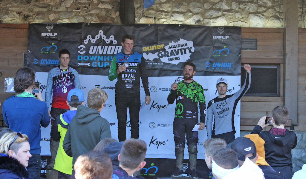 Men s podium at DH Kope 2 the Unior Downhill Cup final in Bike park Kope. 4th placed ak Gomil ek missing from left Tim Je Jure abjek Urban Rotnik and Jan Vimperman. Photo by Matej Knez.