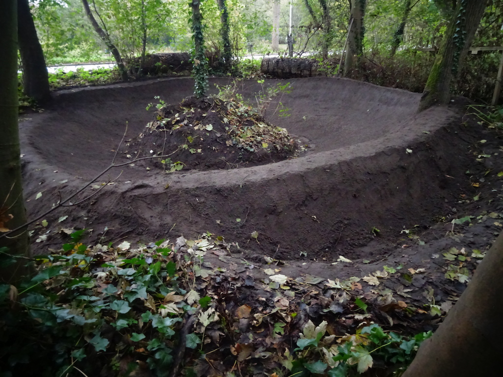 Day 5 always wanted to make a 360 berm , will re do everything else
