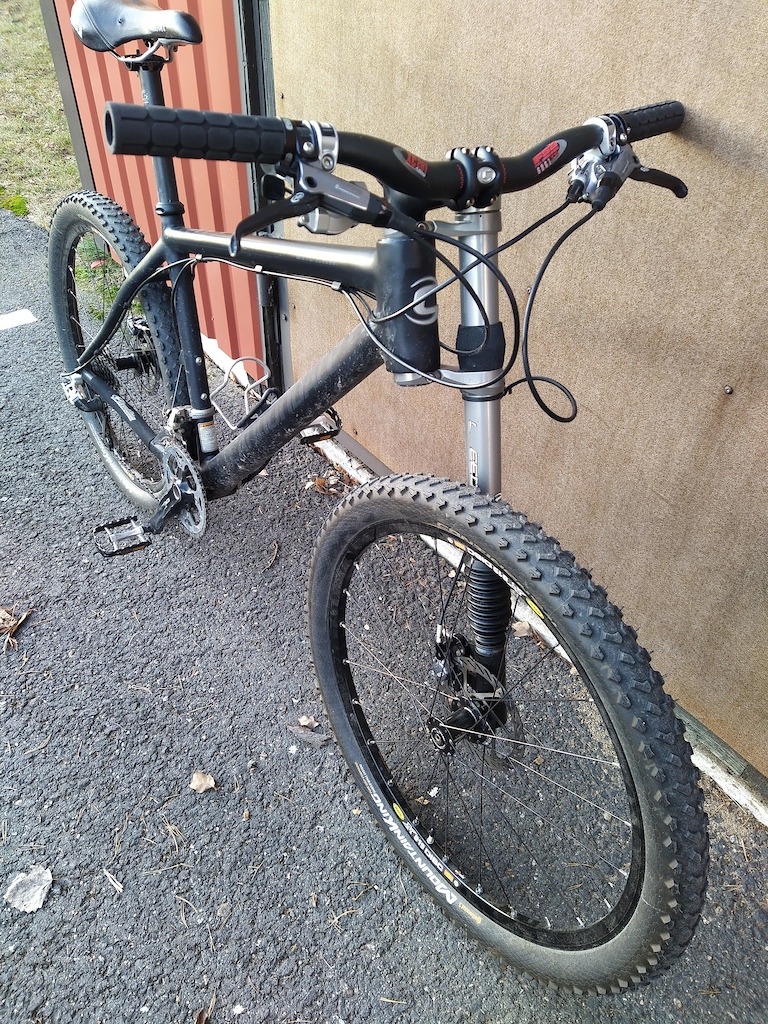 Cannondale Taurine Carbon
Lefty speed 110
