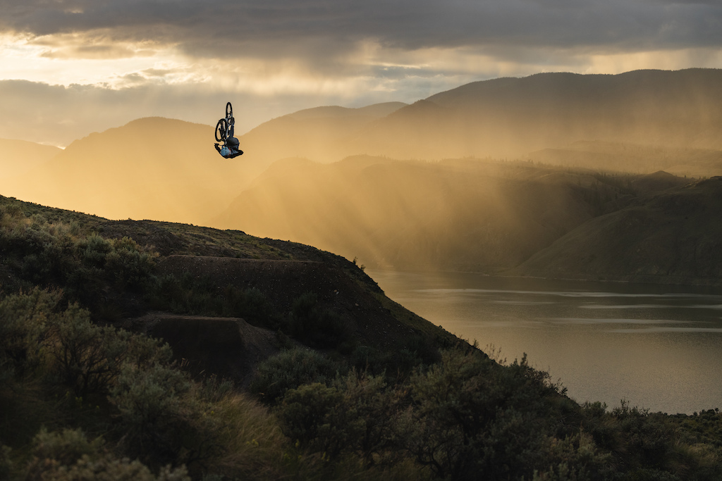 Robb Thompson Photo