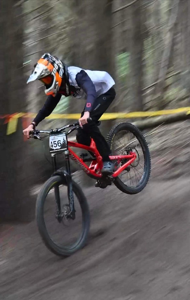 Sweet shot from the Gravity Canterbury DH race