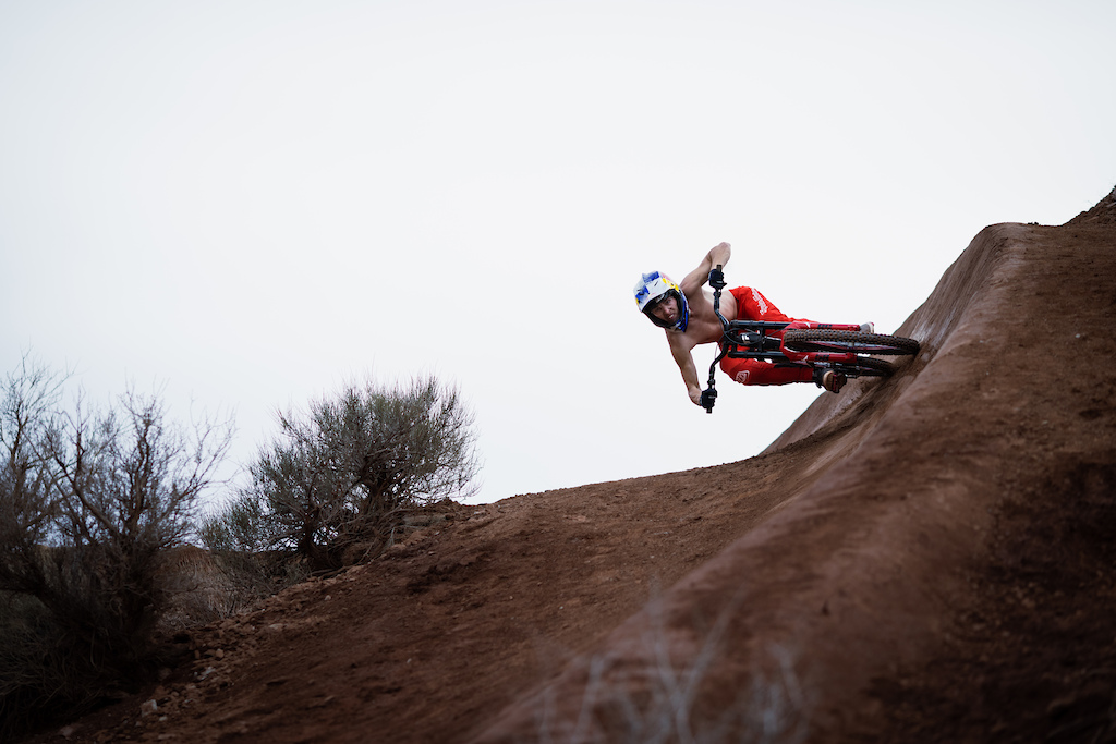 Jaxson Riddle Video: Jaxson Riddle Sends It In Style in 'Where I've Been Livin ...