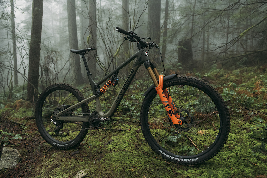 Rocky Mountain Introduces MX Mount for Altitude and Altitude 