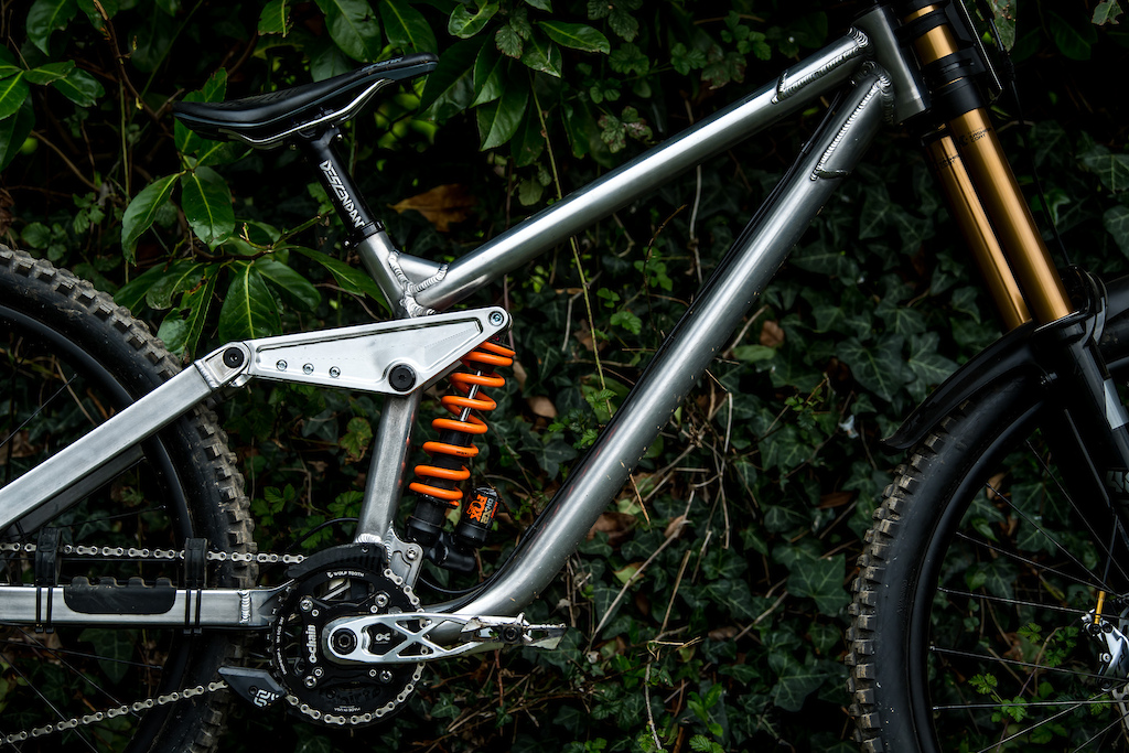Video Neko Mulally Takes His New Bike Racing Frameworks Ep 4 Pinkbike