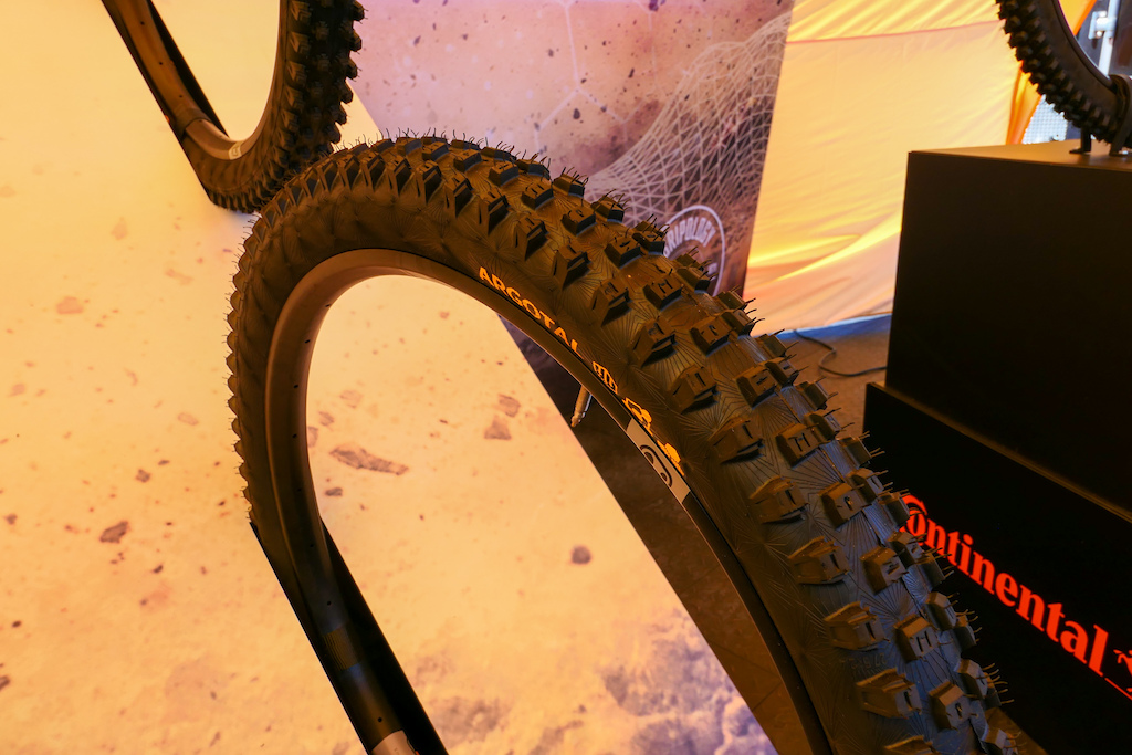 continental vapor mountain bike tyre
