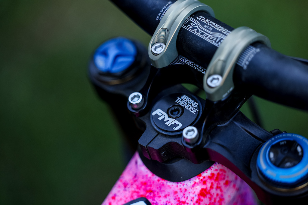 Bike Check: Kaos Seagrave's Custom Darkfest Canyon Torque - Pinkbike