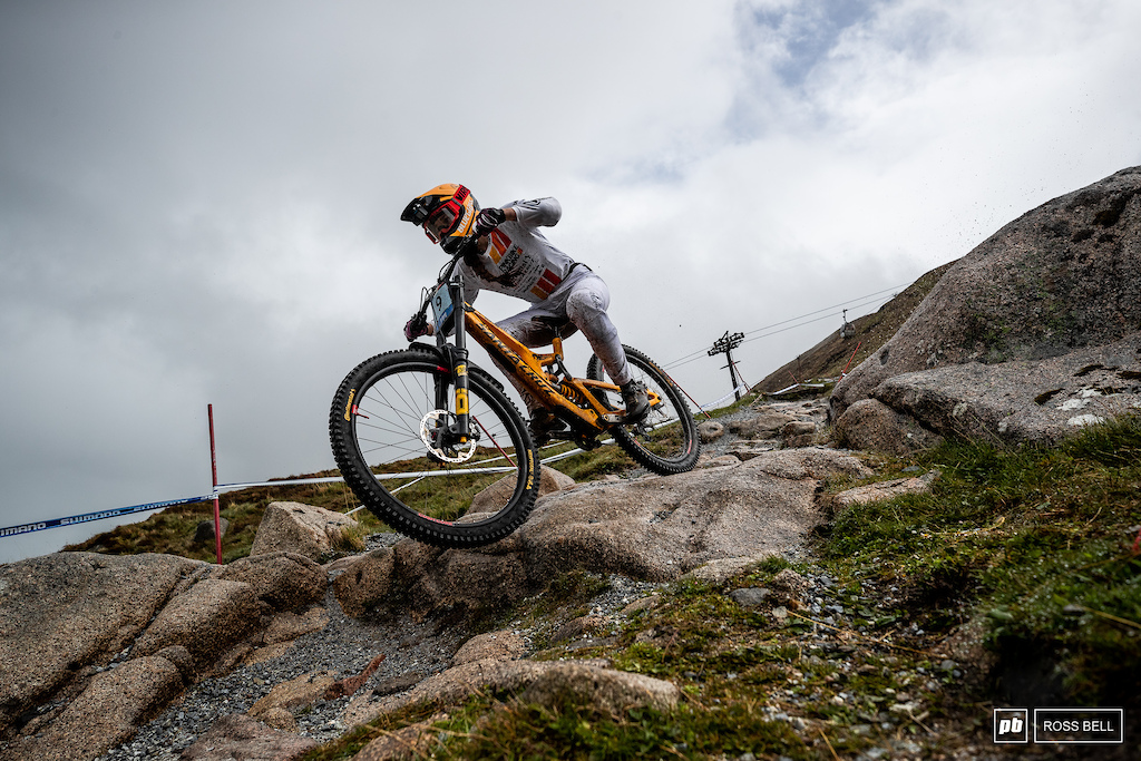 Pinkbike Racing s very own Aimi Kenyon took home her first podium on home soil.