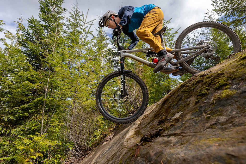 7 of the Best New Mountain Bike Pants Ridden & Rated - Pinkbike