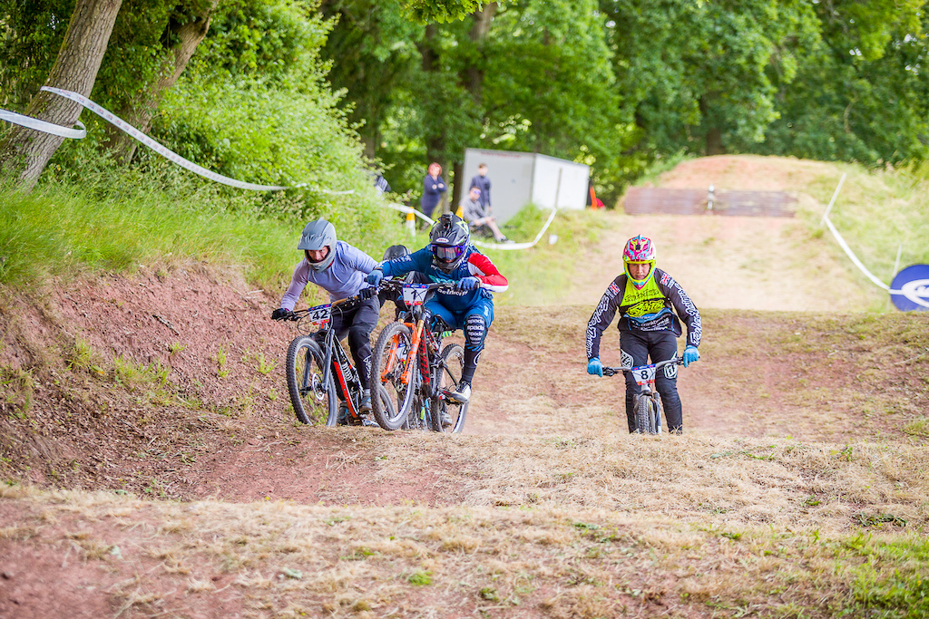 during round 4 of The 2022 Schwalbe British 4X Series at Redhill Extreme, Newnham, Gloucestershire, United Kingdom on June 12 2022. Photo: Charles A Robertson
