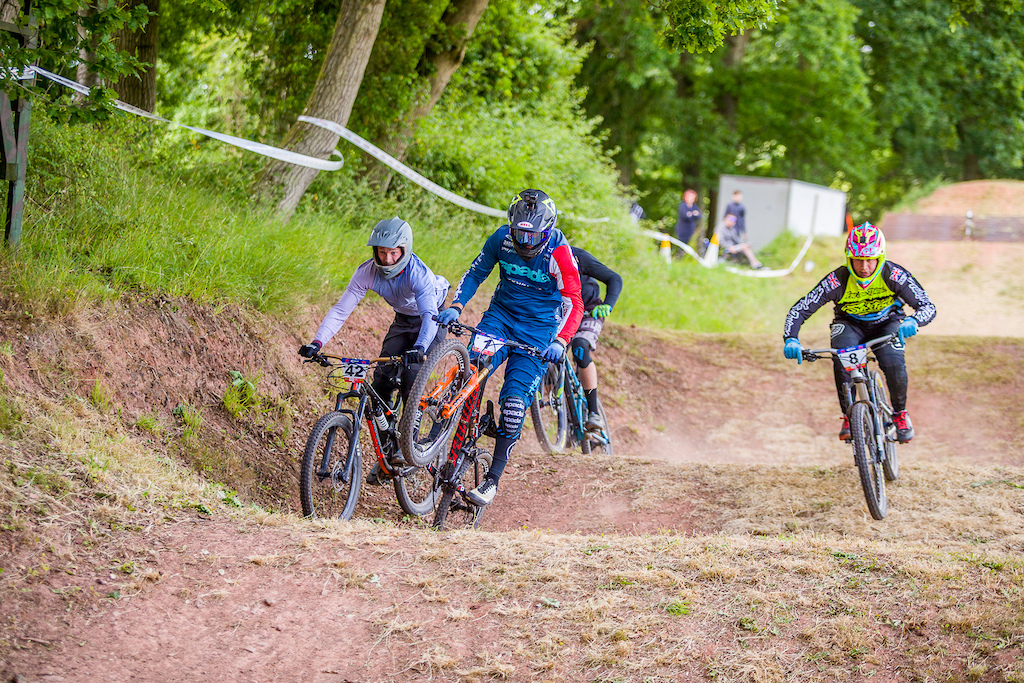 during round 4 of The 2022 Schwalbe British 4X Series at Redhill Extreme, Newnham, Gloucestershire, United Kingdom on June 12 2022. Photo: Charles A Robertson