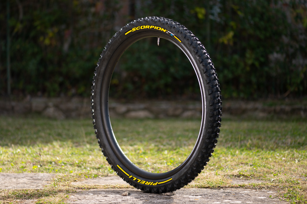 Sin lugar a dudas superávit limpiar First Ride: Pirelli's Updated Scorpion Enduro & eMTB Tires - Pinkbike