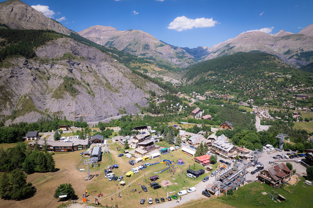 Race paddock in center of Val d'Allos