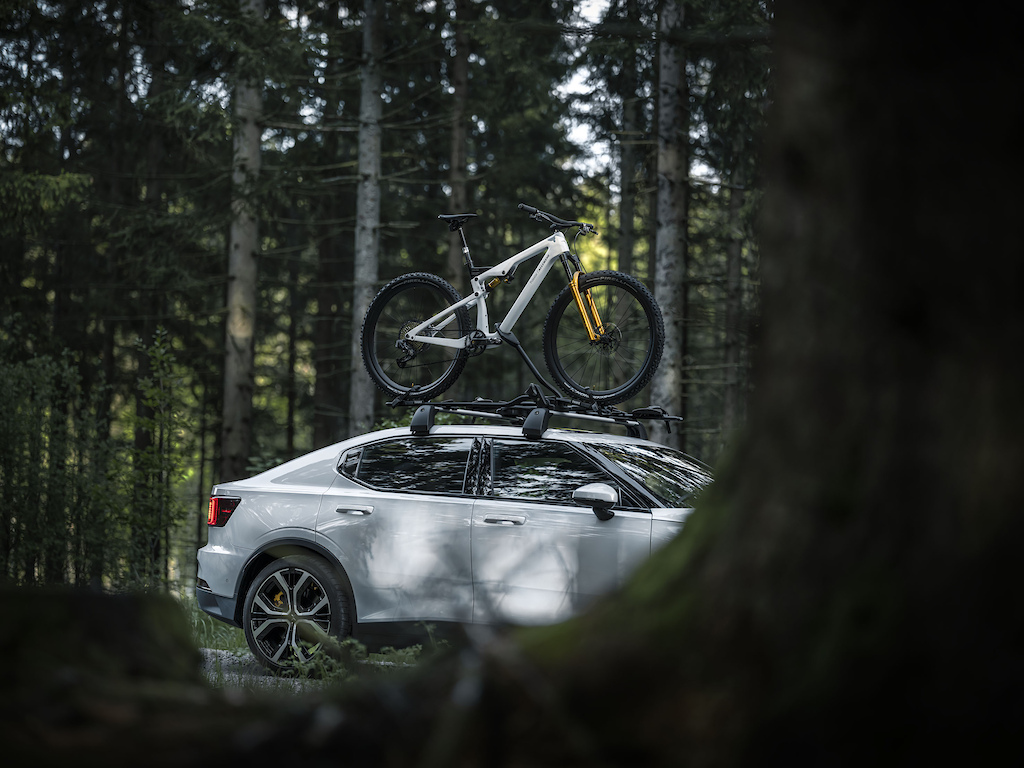 Polestar, the Swedish premium electric performance car brand, reveals a hand-built mountain bike with unique design and components, co-engineered with Swedish high-end, family-owned bicycle company, Allebike.