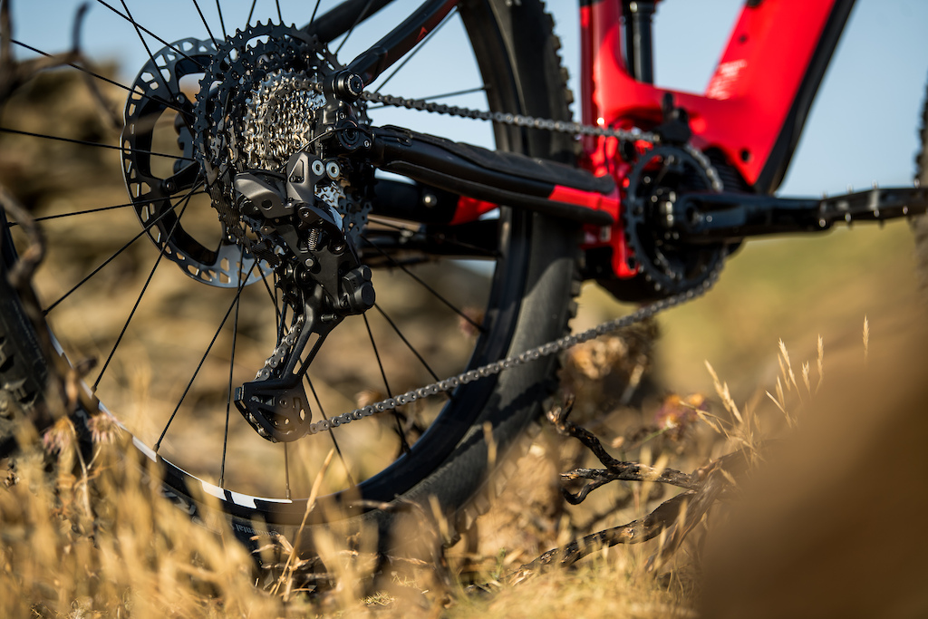 Shimano's New XT Di2 Drivetrain Can Shift Automatically & While Coasting,  But Only For eBikes - Pinkbike